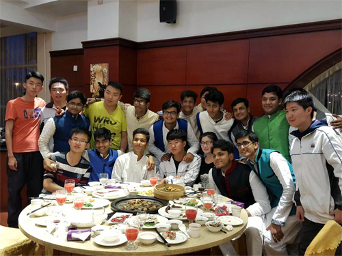 印度加尔各答圣劳伦斯中学师生到我校交流